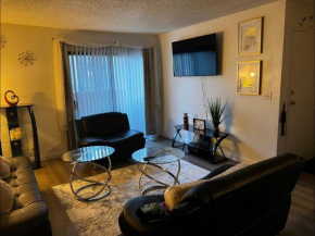 Entire Apartment 1BR & 1BA